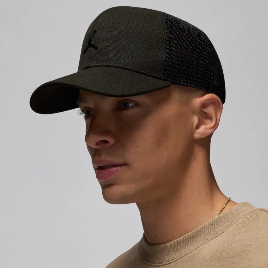 Jordan CAPPELLO CON VISIERA RETINATO White